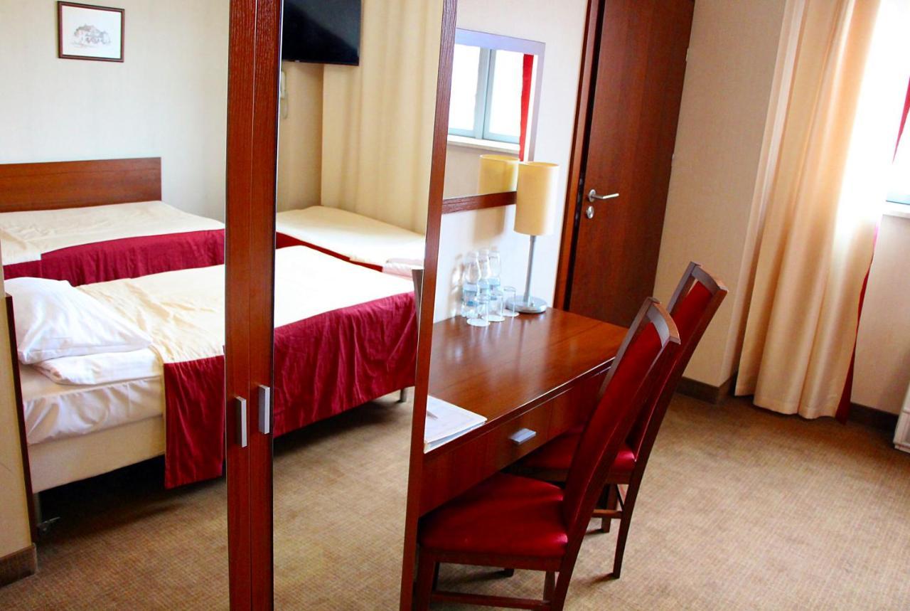 Hotel Dal Kielce Exterior photo